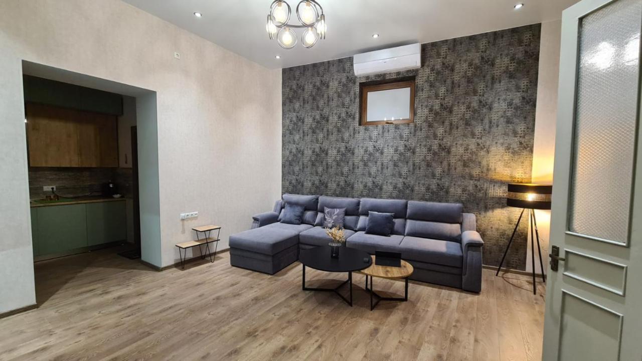 Nino'S Cosy Apartment クタイシ 部屋 写真