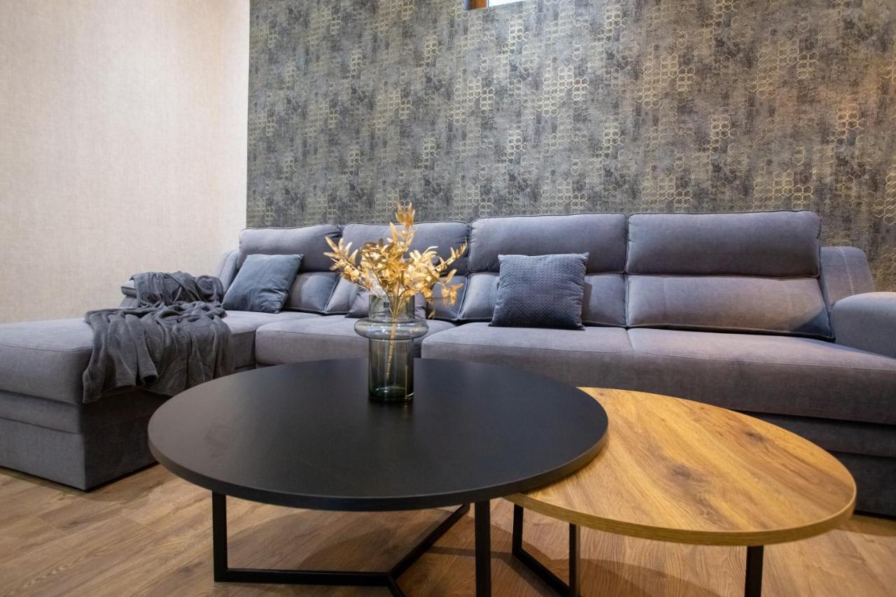 Nino'S Cosy Apartment クタイシ エクステリア 写真