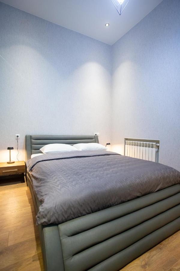 Nino'S Cosy Apartment クタイシ エクステリア 写真