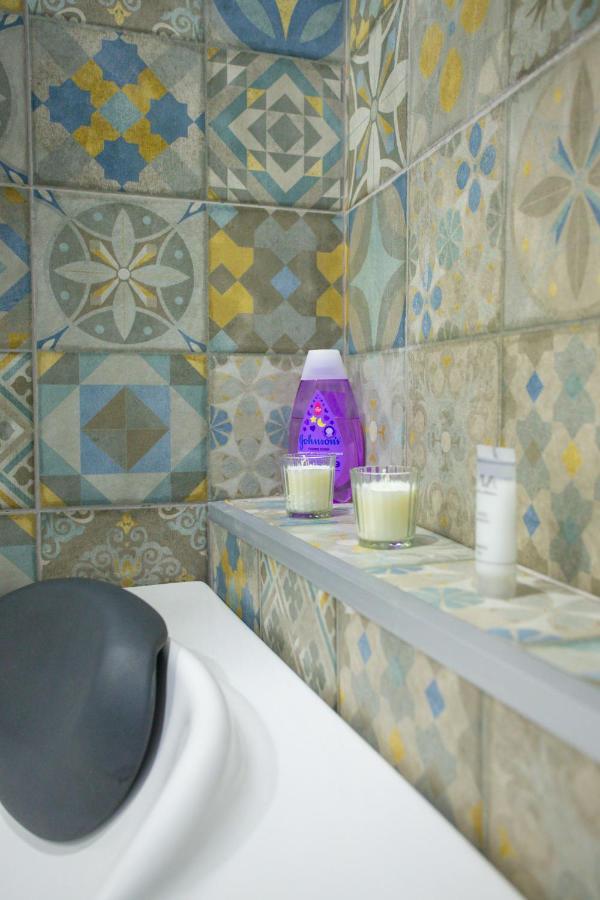 Nino'S Cosy Apartment クタイシ エクステリア 写真